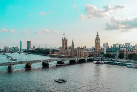 The Thames and the Houses of Parliament in London