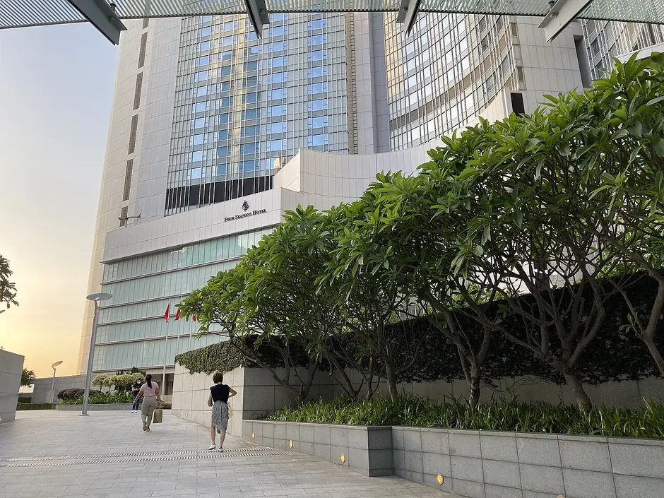 Four Seasons Hotel Hong Kong
